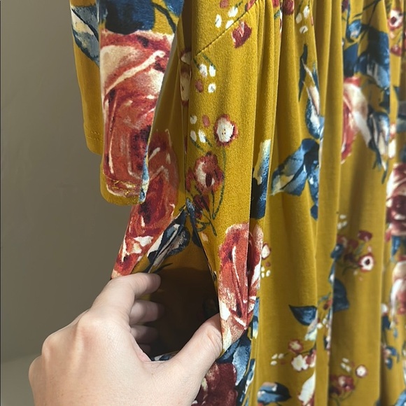 Blue and Pink Floral Sundress with 3/4 Sleeves and Scoop Neck - Picture 3 of 6